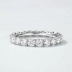 Moissanite Ring With Colored Diamonds Fashionable And Subtly Luxurious