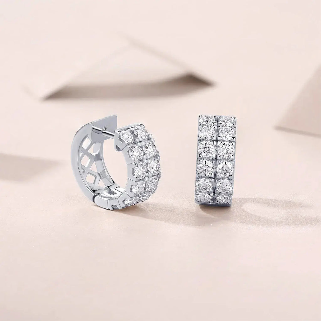 Dynamic - Top-quality Moissanite Luxury And Fashionable Light Luxury Jewelry, Silver Stud Earrings S925, Silver-plated Platinum NP Collection