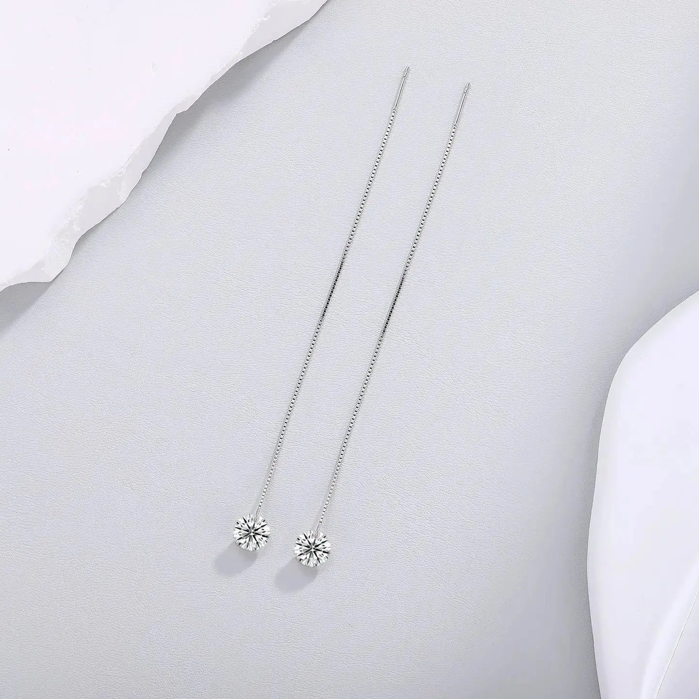 Top-quality Moissanite Luxury And Fashionable Light Luxury Jewelry Silver Stud Earrings S925 Silver Plated Platinum NP Collection