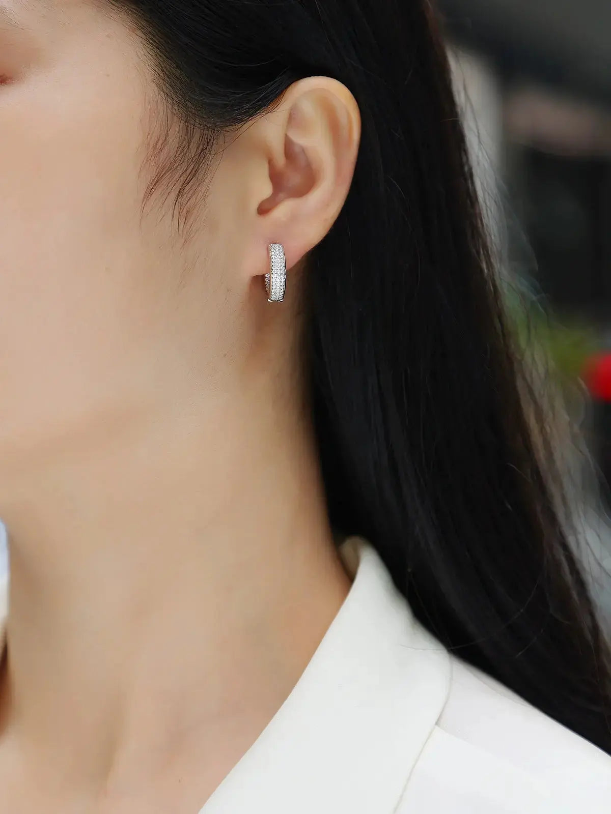 1Years – Fashionable Earrings and Stud Jewelry with Moissanite, S925 Sterling Silver, Platinum-Plated NP Collection