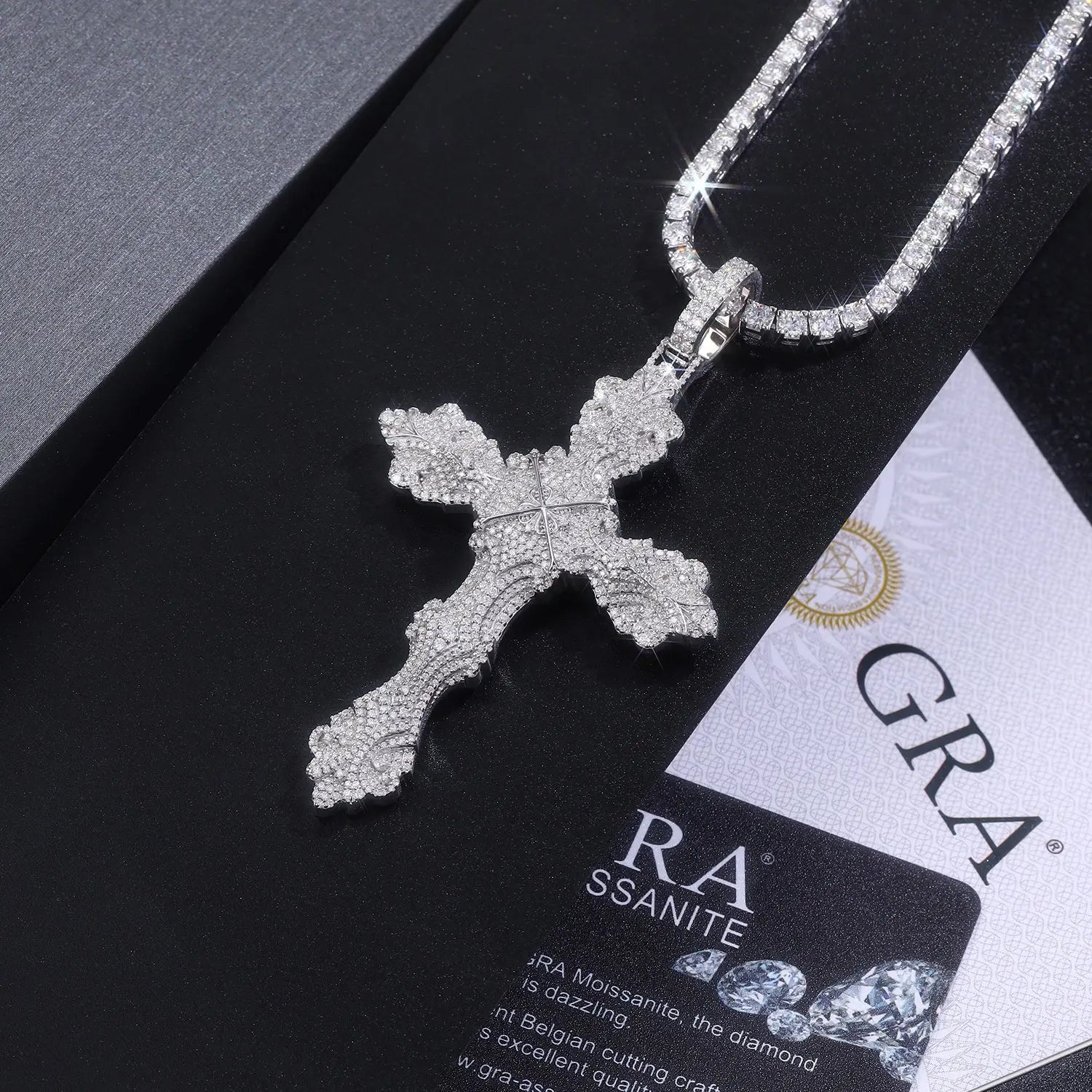 A Luxurious And Fashionable Minimalist Jewelry Pendant Necklace Featuring Top-quality Moissanite, Made Of S925 Silver Electroplated With Platinum. - N&P Colletion