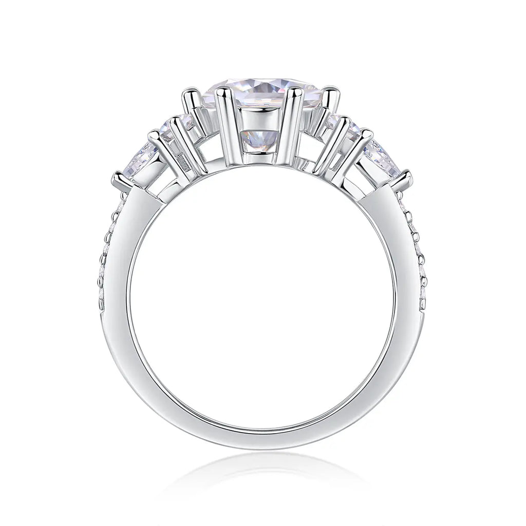 Diamond Ring with Moissanite 