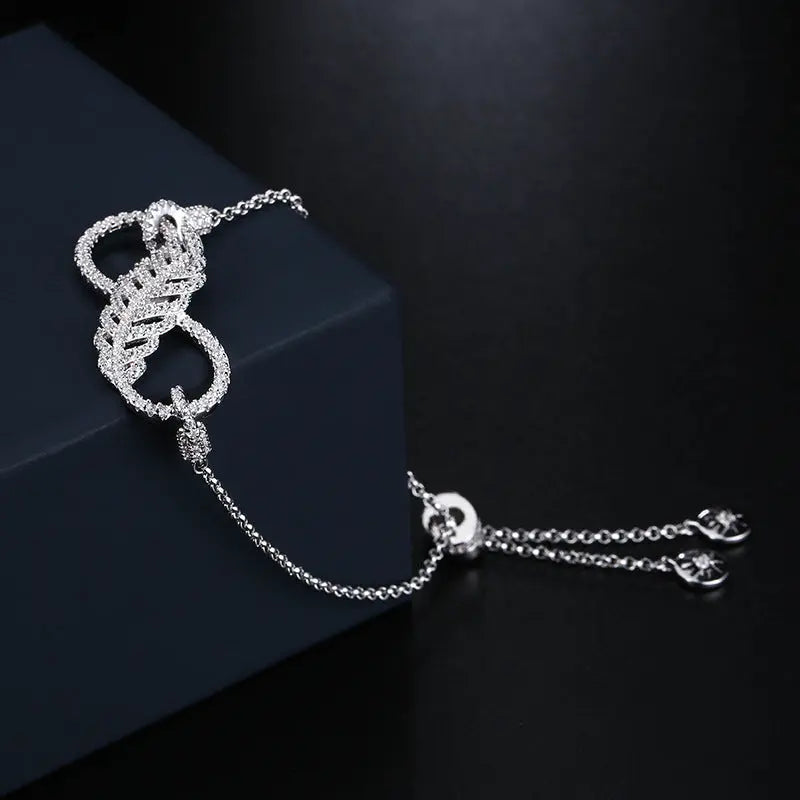 Feather Bracelet – Fashionable and Elegant Jewelry NP Collection