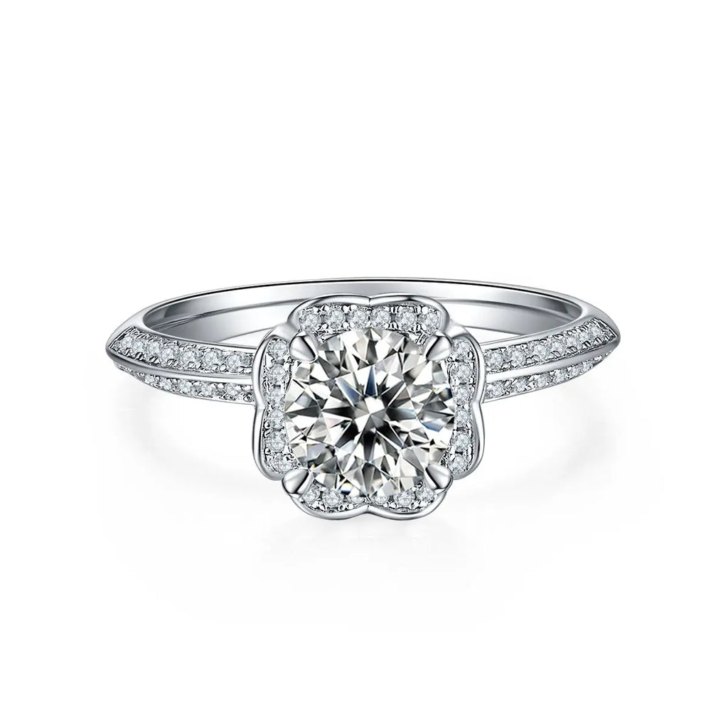 A 1-carat Luxurious And Fashionable Light Luxury Trend Jewelry Silver Ring, Set With Moissanite, Made Of S925 Silver-plated Platinum Material. - N&P Colletion