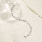 A Luxurious And Fashionable Minimalist Jewelry Bracelet Featuring Top-quality Moissanite, Made Of S925 Silver Electroplated With Platinum. - N&P Colletion