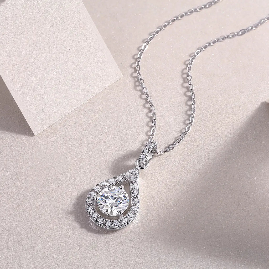 1Heart Charm Diamond Jewelry Piece Set with 1-Carat Moissan Diamond S925 Sterling Silver and Platinum-Plated Pendant