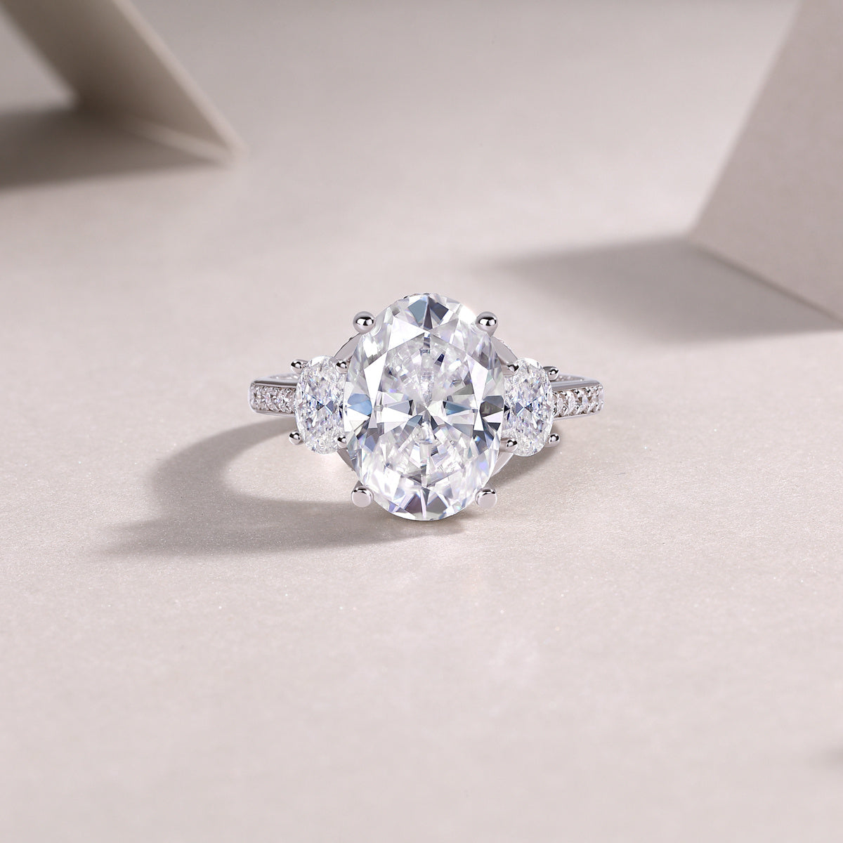 Crown Of Radiance - Moissanite S925 Sterling Silver And Platinum-plated Diamond Ring