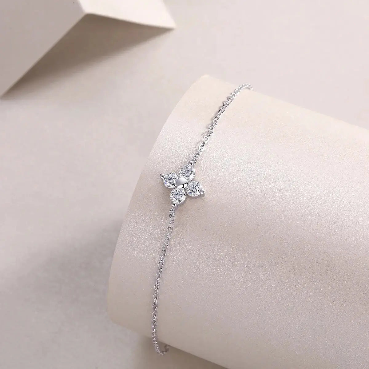 Eternal Ring - Luxurious And Fashionable Light Luxury Jewelry Silver Bracelet Set With Top-quality Moissanite, S925 Silver Plated Platinum NP Collection