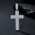 A Luxurious And Fashionable Minimalist Jewelry Pendant With Top-quality Moissanite, Made Of S925 Silver Electroplated With Platinum. - N&P Colletion