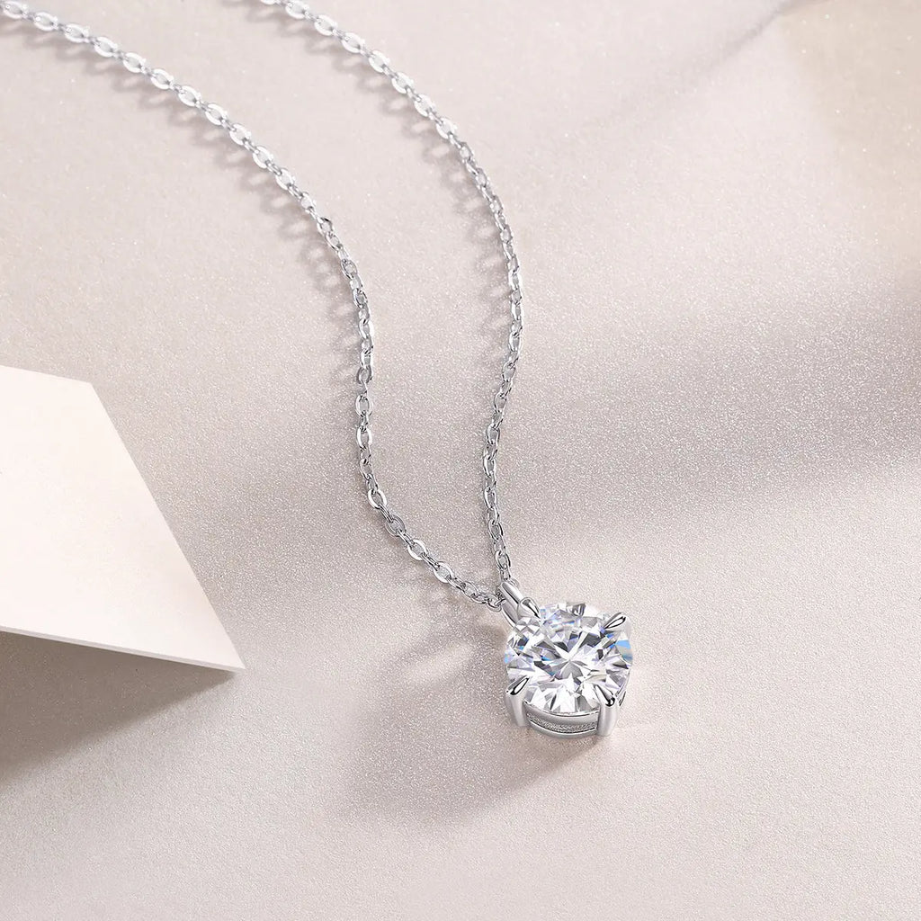1Round and Smooth Diamond Jewelry Piece Set with 2-Carat Moissan Diamonds, S925 Sterling Silver and Platinum-Plated Pendant 