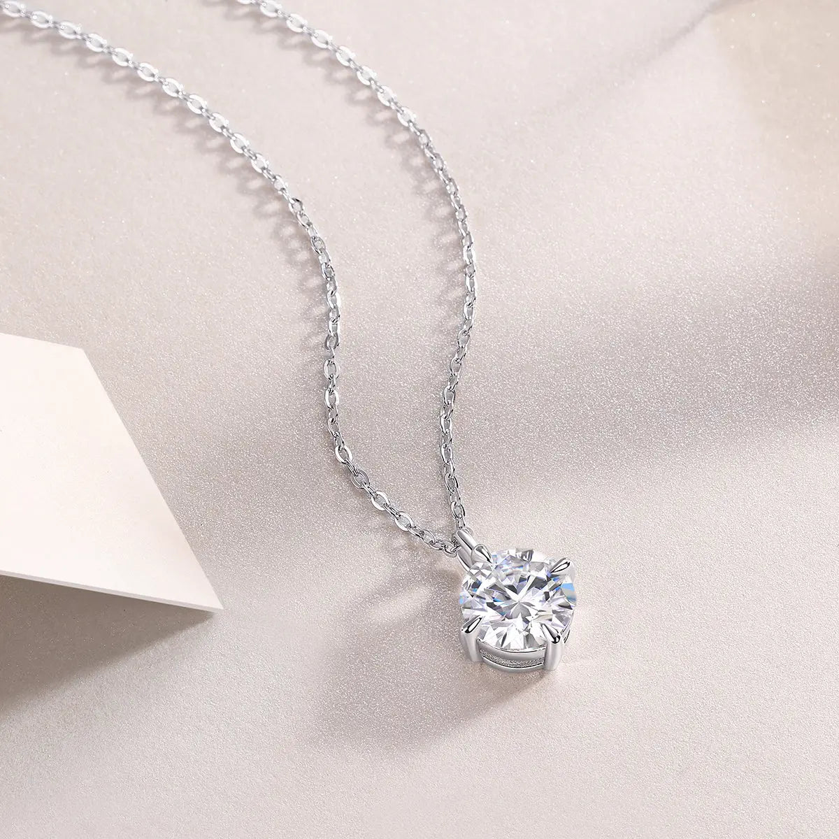 1Round and Smooth Diamond Jewelry Piece Set with 2-Carat Moissan Diamonds, S925 Sterling Silver and Platinum-Plated Pendant 