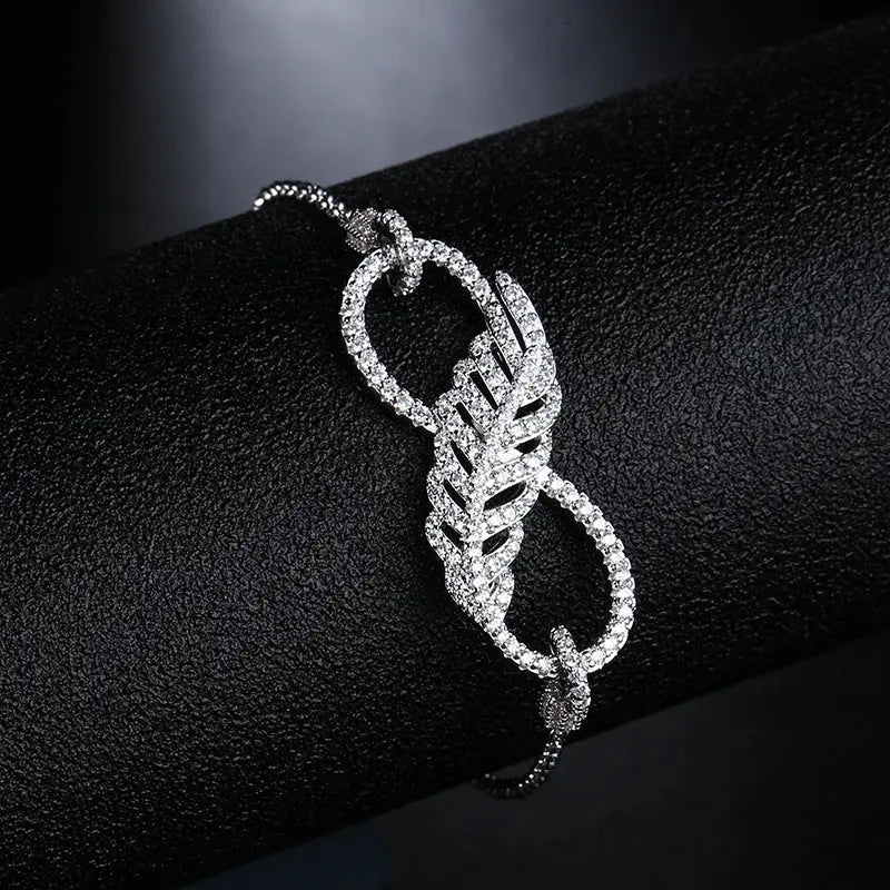 Feather Bracelet – Fashionable and Elegant Jewelry NP Collection
