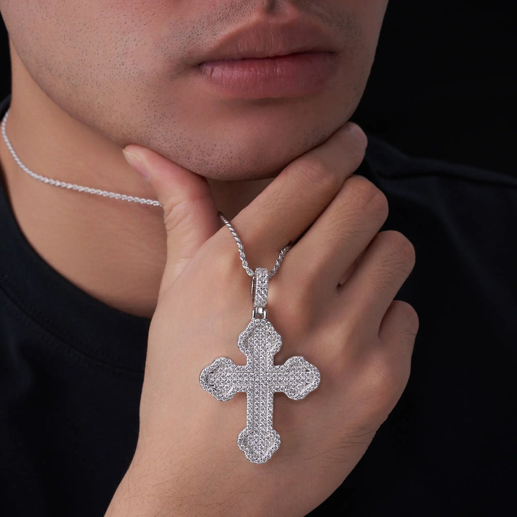 A Luxurious And Fashionable Minimalist Jewelry Pendant Necklace Set With Top-quality Moissanite, Made Of S925 Silver Electroplated With Platinum. - N&P Colletion