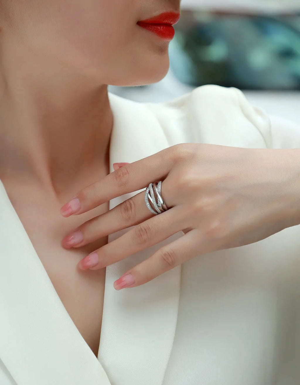 1Brilliant Interweaving Moissanite S925 Sterling Silver and Platinum-Plated Diamond Ring