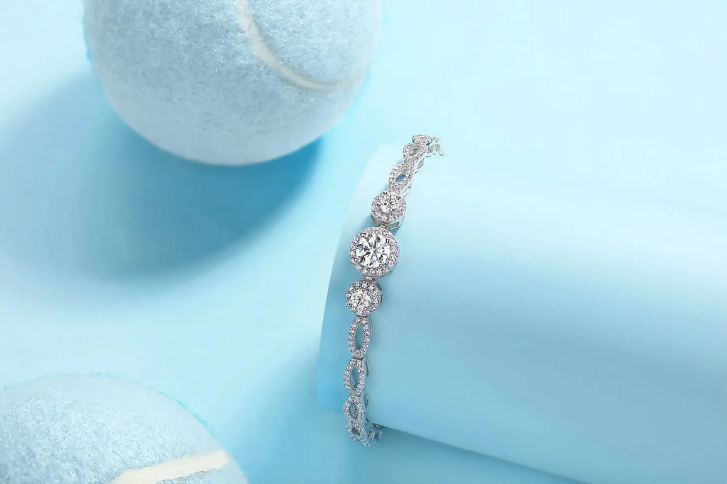 1-carat Luxury And Fashionable Light Luxury Trend Jewelry Silver Bracelet Set With Top-quality Moissanite, S925 Silver Electroplated Platinum NP Collection