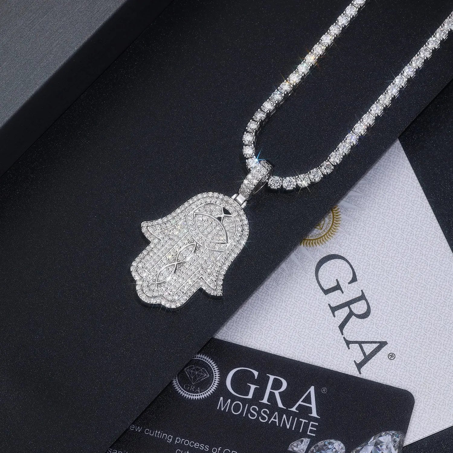 Moissanite, This Luxurious And Fashionable Light Luxury Trend Jewelry Necklace Pendant Is Made Of S925 Silver Electroplated With Platinum NP Collection