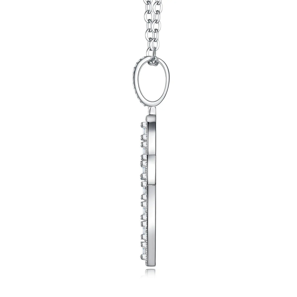 A Luxurious And Fashionable Minimalist Jewelry Pendant With Top-quality Moissanite, Made Of S925 Silver Electroplated With Platinum. - N&P Colletion