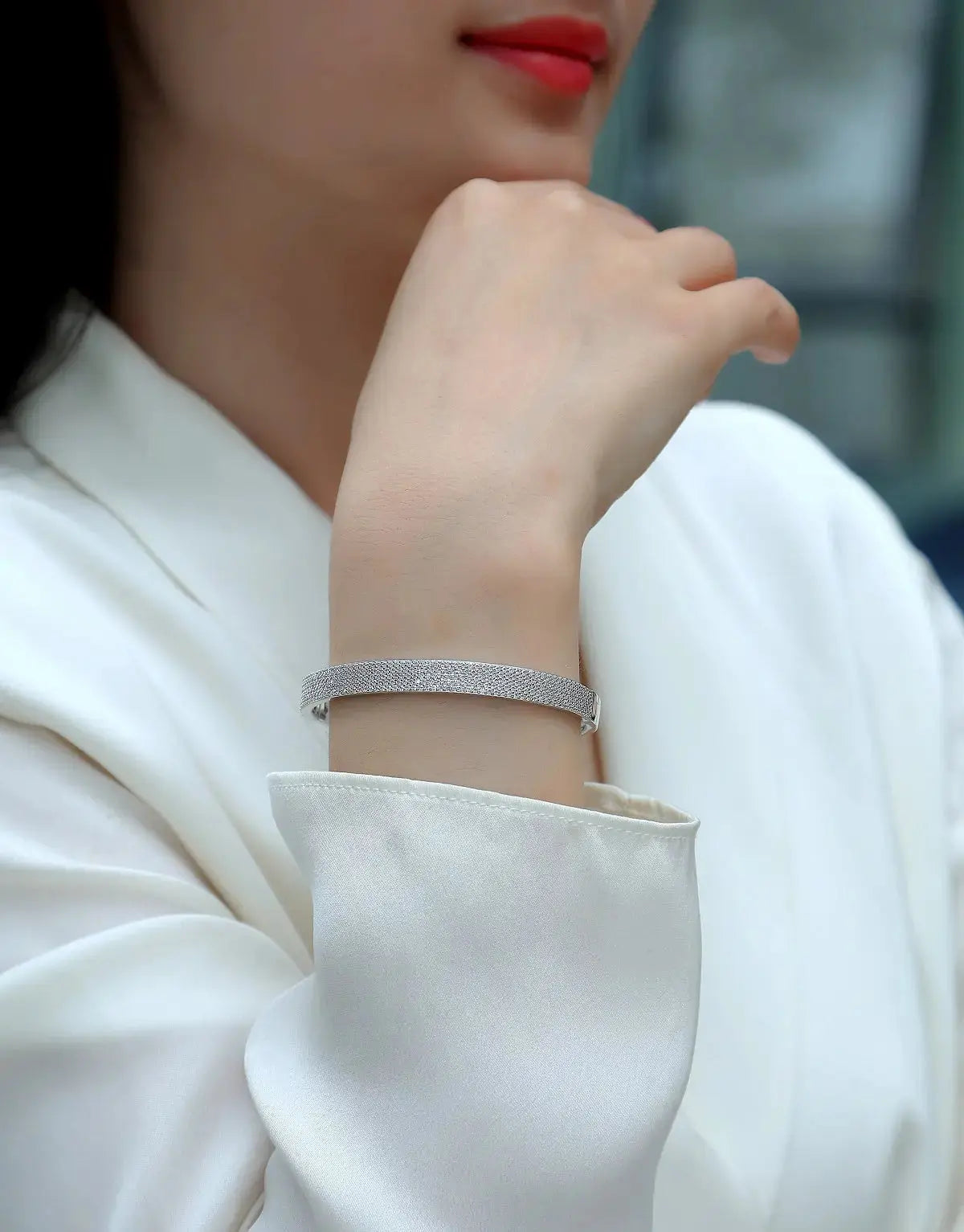 Set With Top-quality Moissanite, This Luxurious And Fashionable Light Luxury Jewelry Silver Bracelet Is Made Of S925 Silver Electroplated With Platinum NP Collection