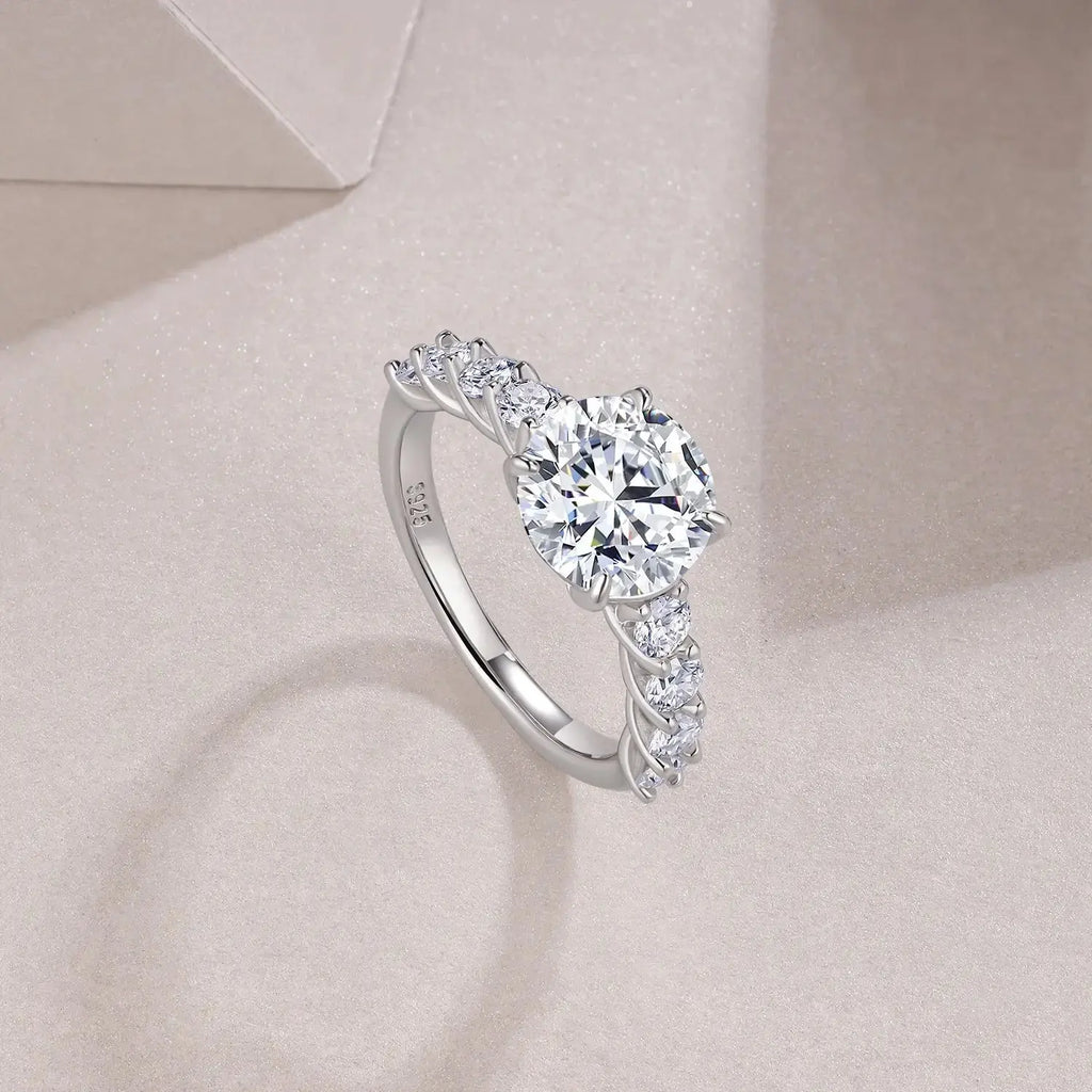 A 3-carat Luxury And Fashionable Light Luxury Jewelry Silver Ring Set With Top-quality Moissanite, S925 Silver Plated With Platinum NP Collection