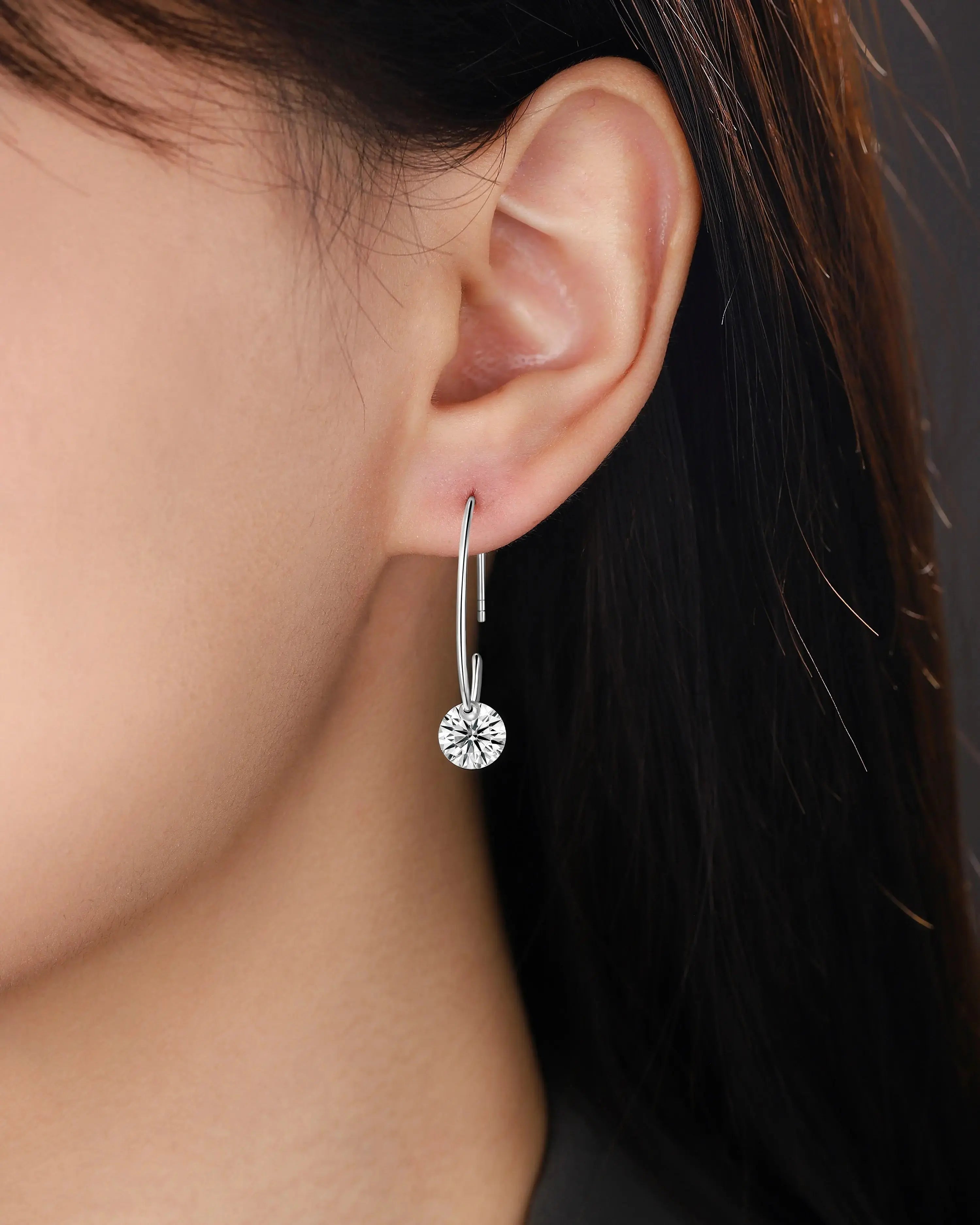 Moissanite Luxury And Fashionable Light Luxury Jewelry Silver Stud Earrings S925 Silver Plated Platinum NP Collection