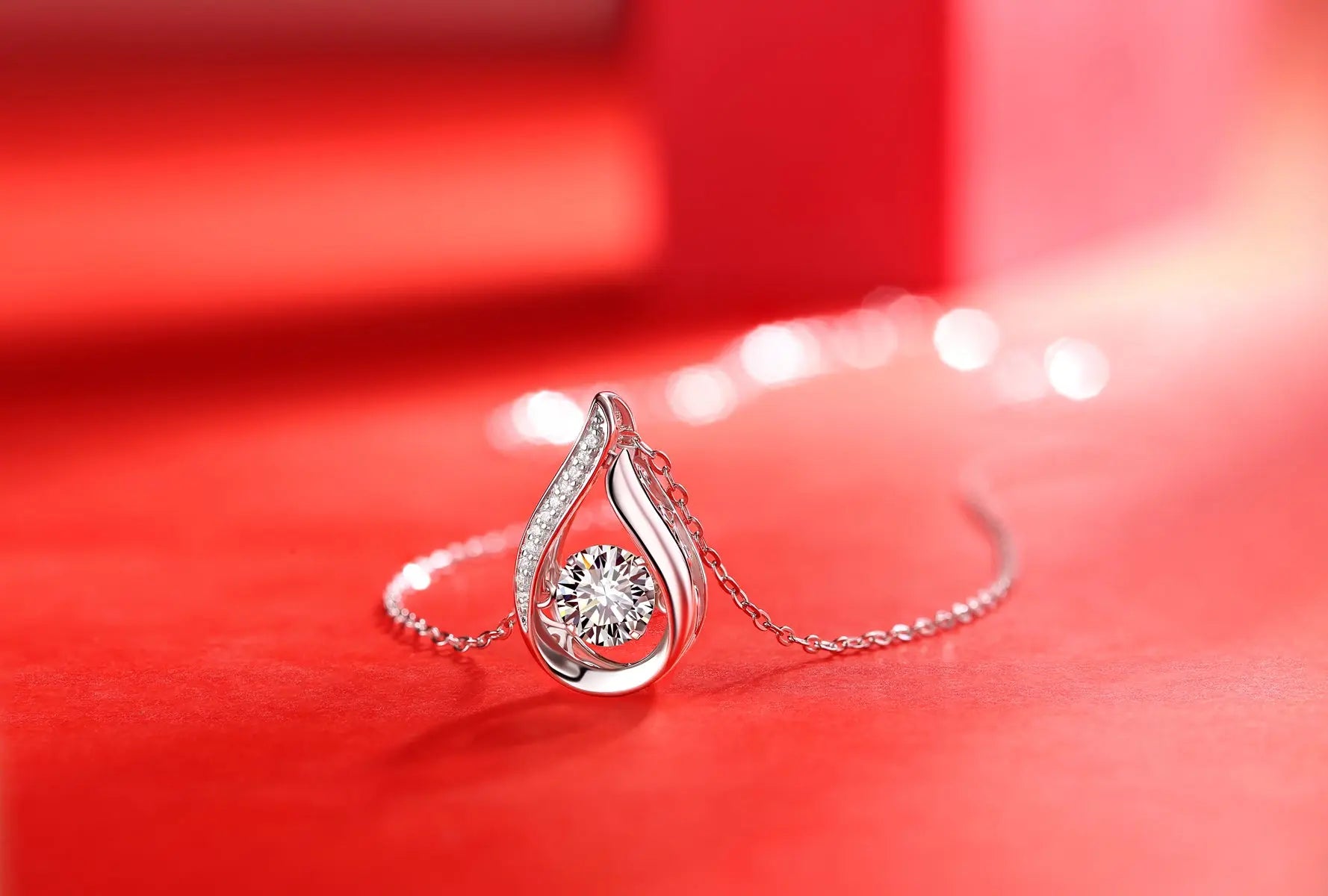 1Dynamic  Necklace Pendant with 1-Carat Moissanite S925 Sterling Silver and Platinum Plating 