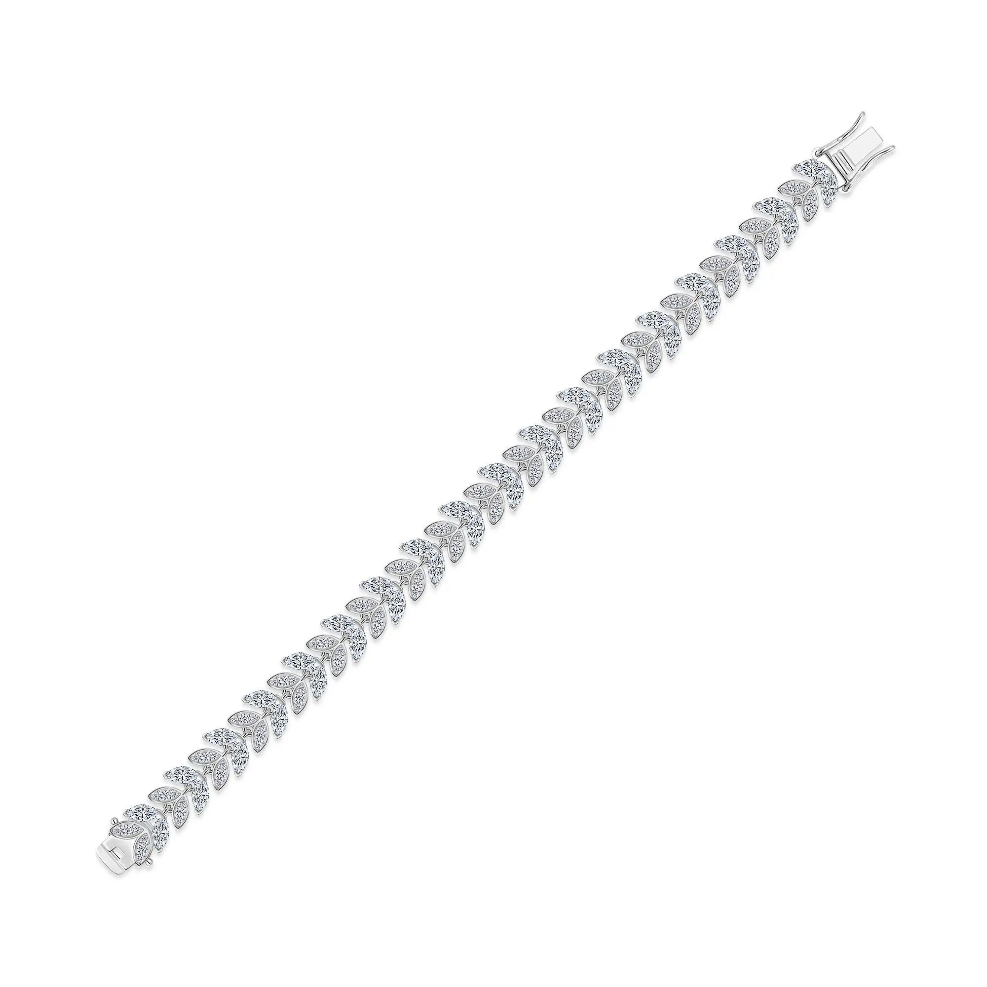 A Luxurious And Fashionable Minimalist Jewelry Bracelet Featuring Top-quality Moissanite, Made Of S925 Silver Electroplated With Platinum. - N&P Colletion