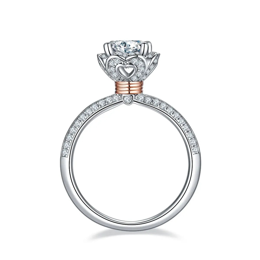 A 1-carat Luxurious And Fashionable Light Luxury Trend Jewelry Silver Ring, Set With Moissanite, Made Of S925 Silver-plated Platinum Material. - N&P Colletion