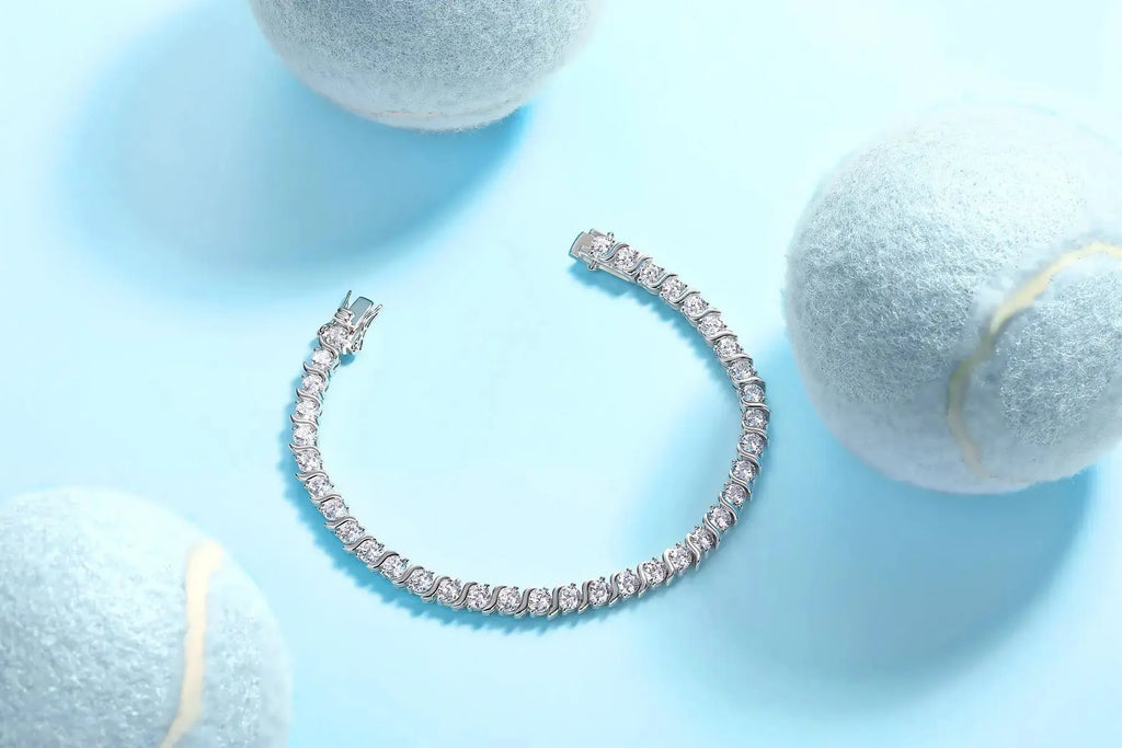 Set With Top-quality Moissanite, This Luxurious And Fashionable Light Luxury Trend Jewelry Silver Bracelet Is Made Of S925 Silver Electroplated With Platinum NP Collection