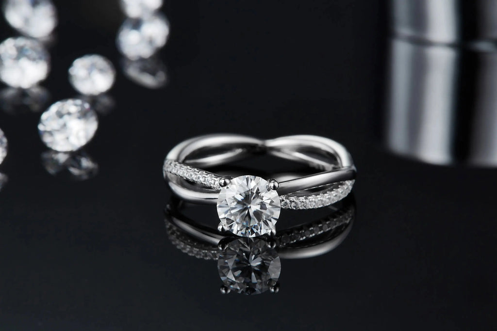 1-carat Luxury And Fashionable Light Luxury Jewelry Silver Ring Set With Top-quality Moissanite, S925 Silver Plated Platinum NP Collection