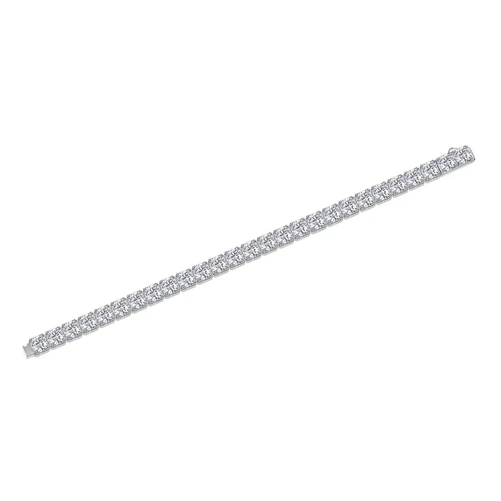 Large Gravitational Pull - A Fashionable And Light Luxury Jewelry Silver Bracelet Set With Top-quality Moissanite, S925 Silver-plated Platinum NP Collection