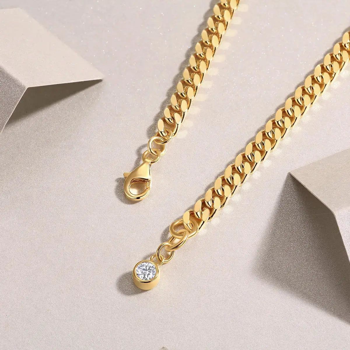 Set With Top-quality Moissanite, This Luxurious And Fashionable Light Luxury Trend Jewelry Silver Bracelet Is S925 Silver-plated With Gold NP Collection