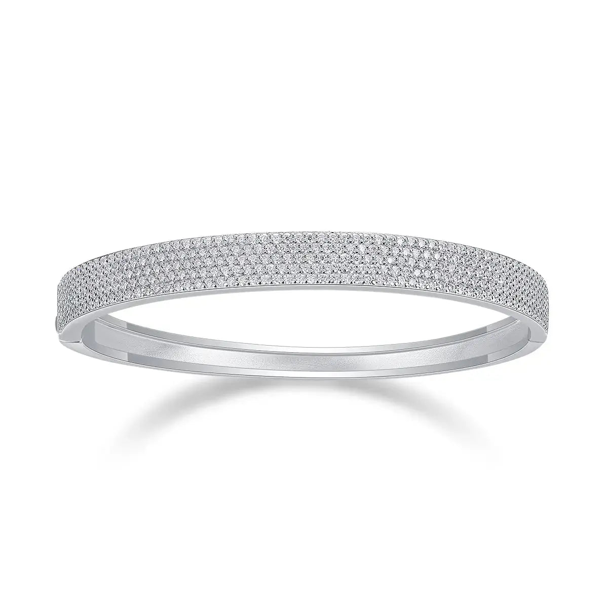Set With Top-quality Moissanite, This Luxurious And Fashionable Light Luxury Jewelry Silver Bracelet Is Made Of S925 Silver Electroplated With Platinum NP Collection