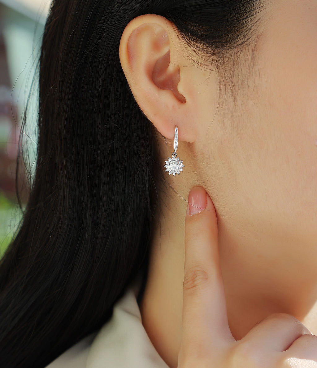 Qingcheng - Half-carat Moissan Diamond S925 Sterling Silver And Platinum-plated Stud Earrings
