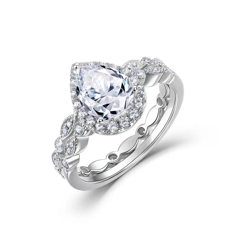 Luxury Waterdrop Moissanite Ring Fashionable And Versatile