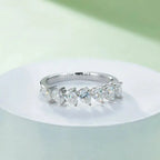 A Luxurious And Fashionable Light Luxury Jewelry Silver Ring Set With Top-quality Moissanite, S925 Silver Plated With Platinum NP Collection