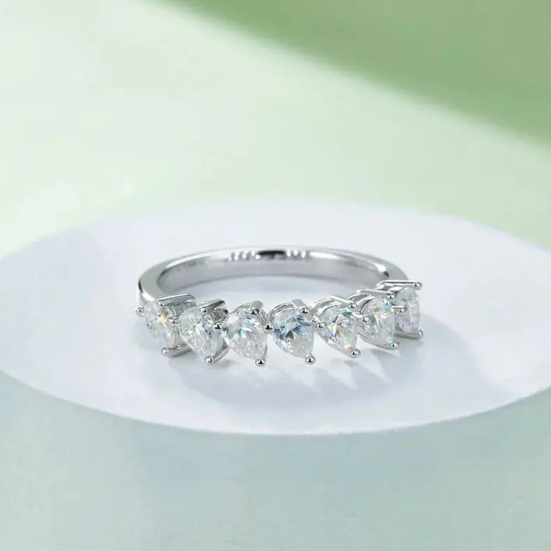 A Luxurious And Fashionable Light Luxury Jewelry Silver Ring Set With Top-quality Moissanite, S925 Silver Plated With Platinum NP Collection