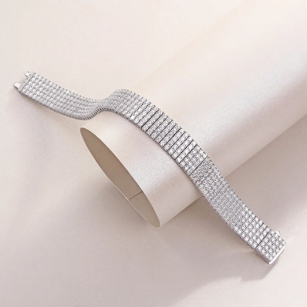 Shining And Simple – Luxurious jewelry Light Luxury Moissanite S925 Silver-Plated Platinum Bracelet NP Collection
