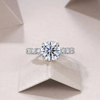 A 3-carat Luxury And Fashionable Light Luxury Jewelry Silver Ring Set With Top-quality Moissanite, S925 Silver Plated With Platinum NP Collection