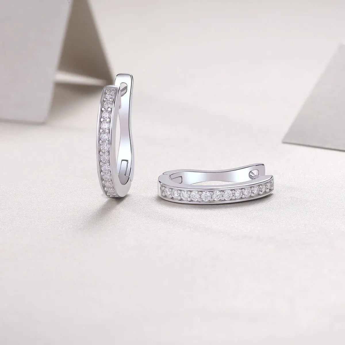 1Morning Dew Moissanite S925 Sterling Silver and Platinum-Plated Stud Earrings 