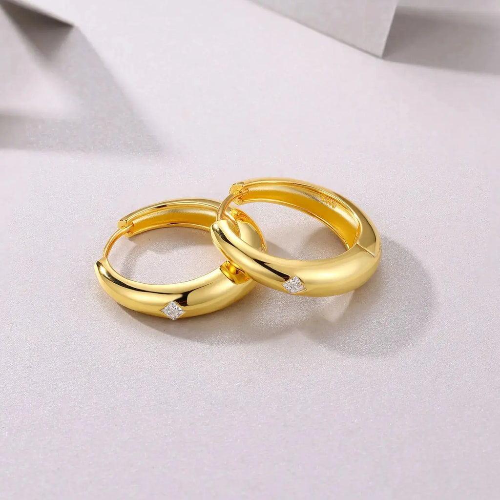 Star Ring Light - Premium Moissanite Luxury Fashion Light Luxury Jewelry Silver Stud Earrings S925 Silver Electroplated Gold NP Collection