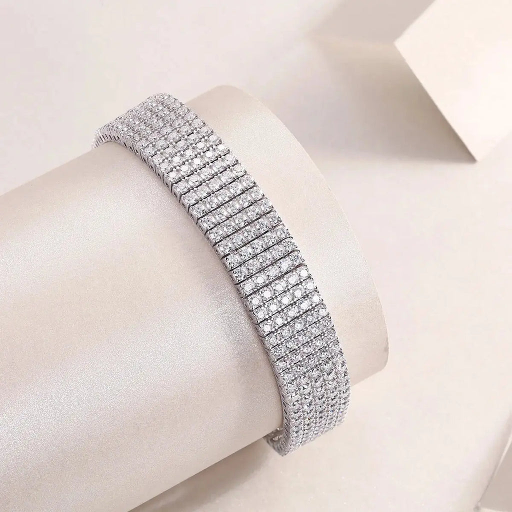 Shining And Simple - Luxurious And Fashionable Light Luxury Jewelry And Silver Bracelet Set With Top-quality Moissanite, S925 Silver-plated Platinum NP Collection
