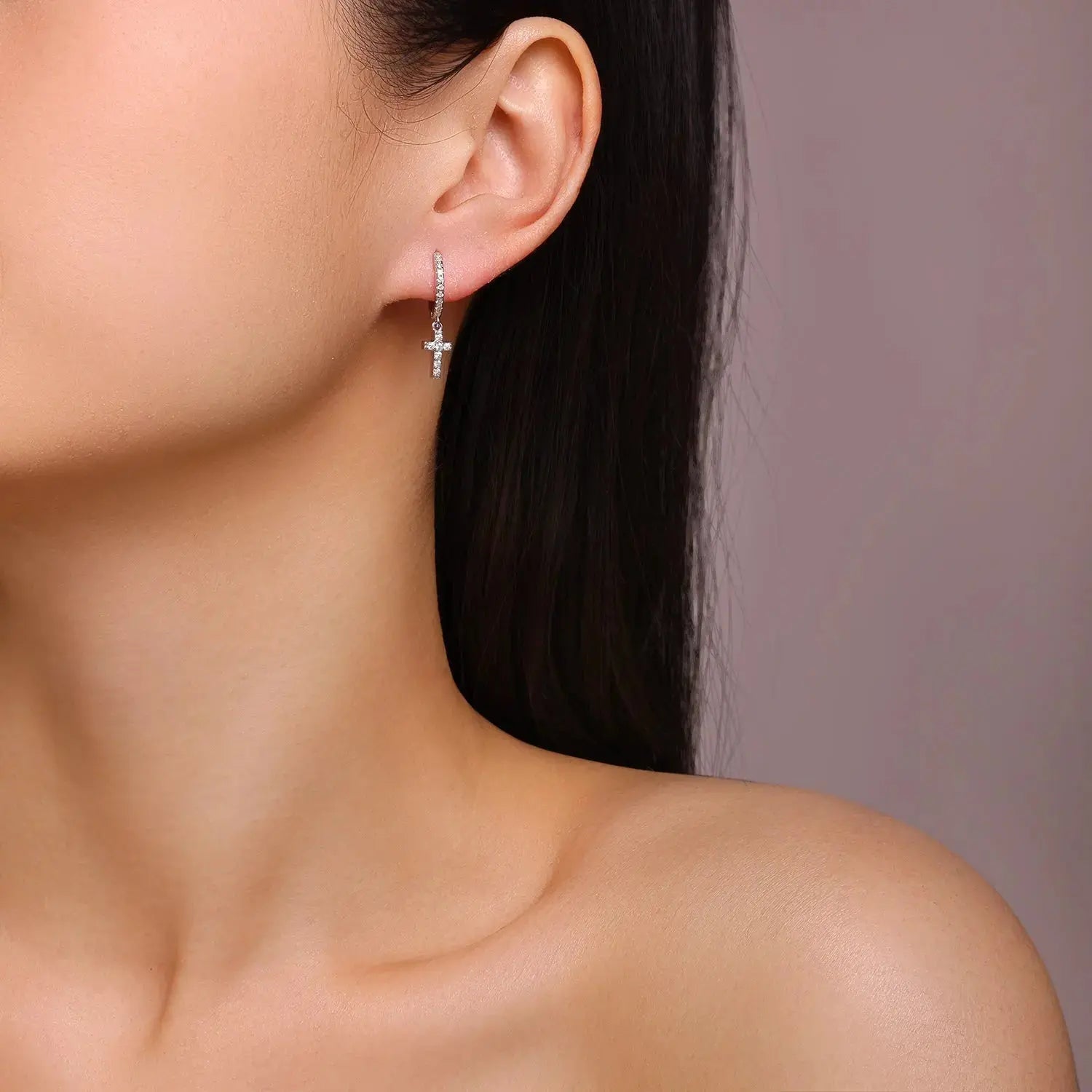 Moissanite Luxury And Fashionable Light Luxury Jewelry Silver Stud Earrings S925 Silver Plated Platinum NP Collection