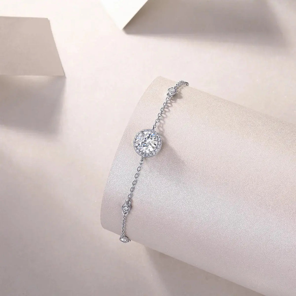 Harmonious And Brilliant - Set With Top-quality Moissanite, Luxurious And Fashionable Light Luxury Jewelry Silver Bracelet S925, Silver-plated Platinum NP Collection