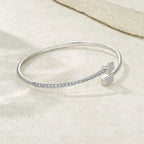A Luxurious And Fashionable Minimalist Jewelry Bracelet Featuring Top-quality Moissanite, Made Of S925 Silver Electroplated With Platinum. - N&P Colletion