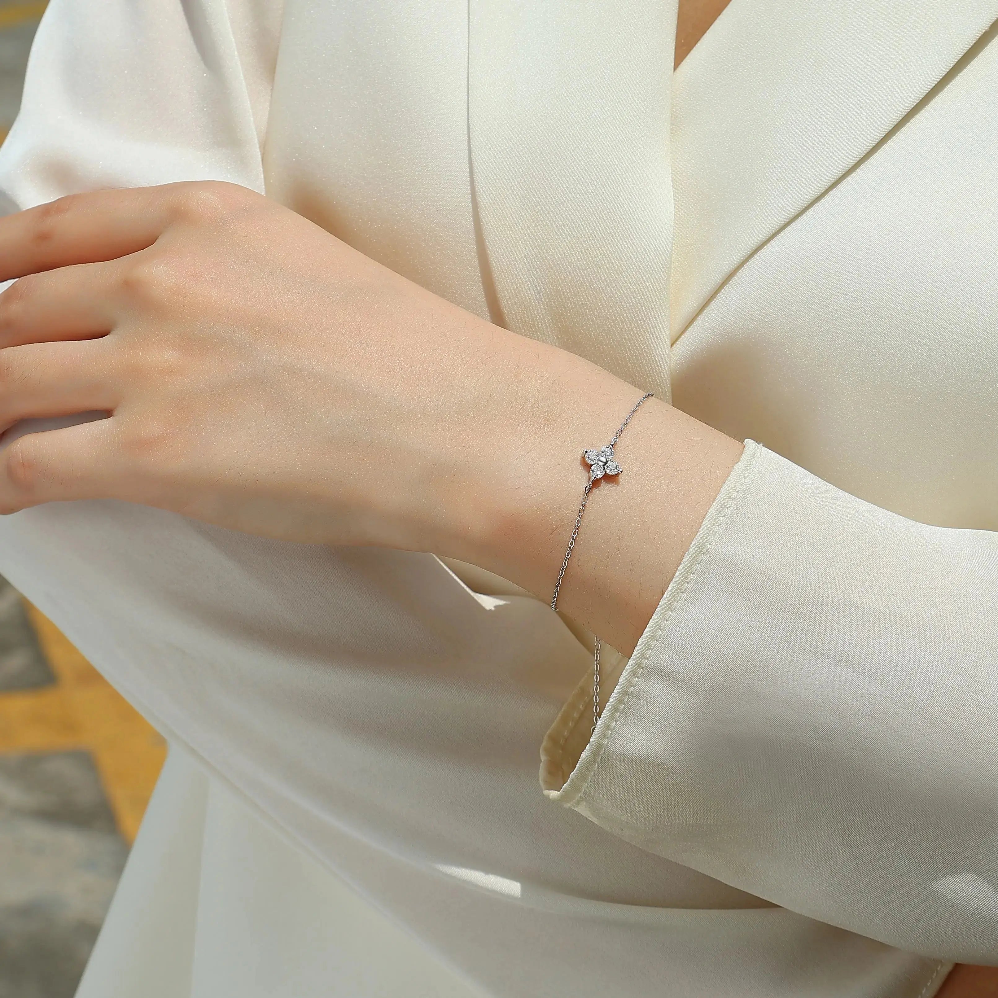 Eternal Ring - Luxurious And Fashionable Light Luxury Jewelry Silver Bracelet Set With Top-quality Moissanite, S925 Silver Plated Platinum NP Collection