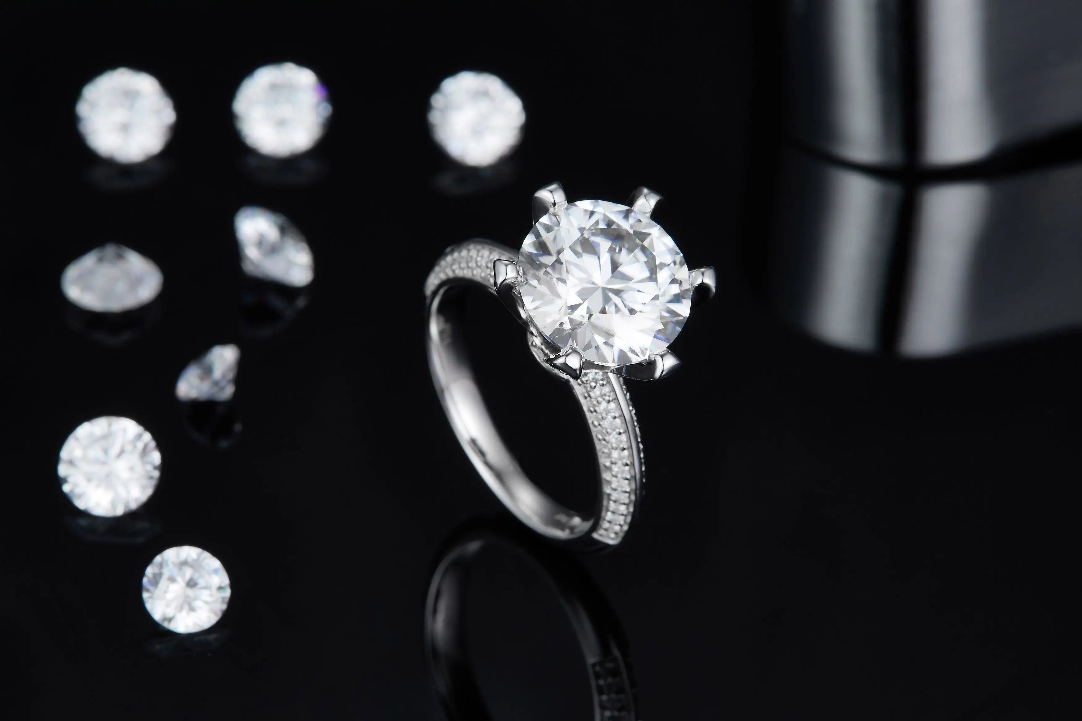 A 5-carat Luxury And Fashionable Light Luxury Jewelry Silver Ring With Top-quality Moissanite, S925 Silver Plated With Platinum NP Collection