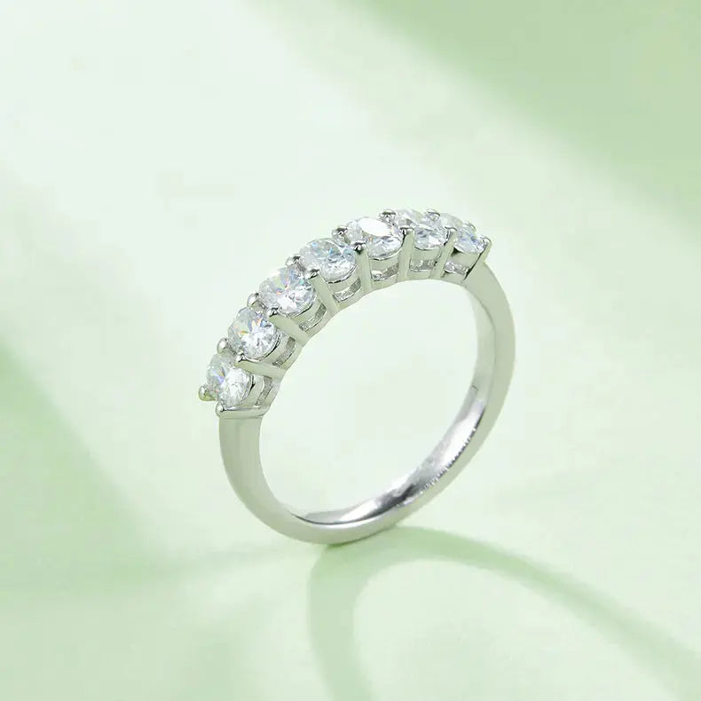 A Luxurious And Fashionable Light Luxury Jewelry Silver Ring Set With Top-quality Moissanite, S925 Silver Plated With Platinum NP Collection