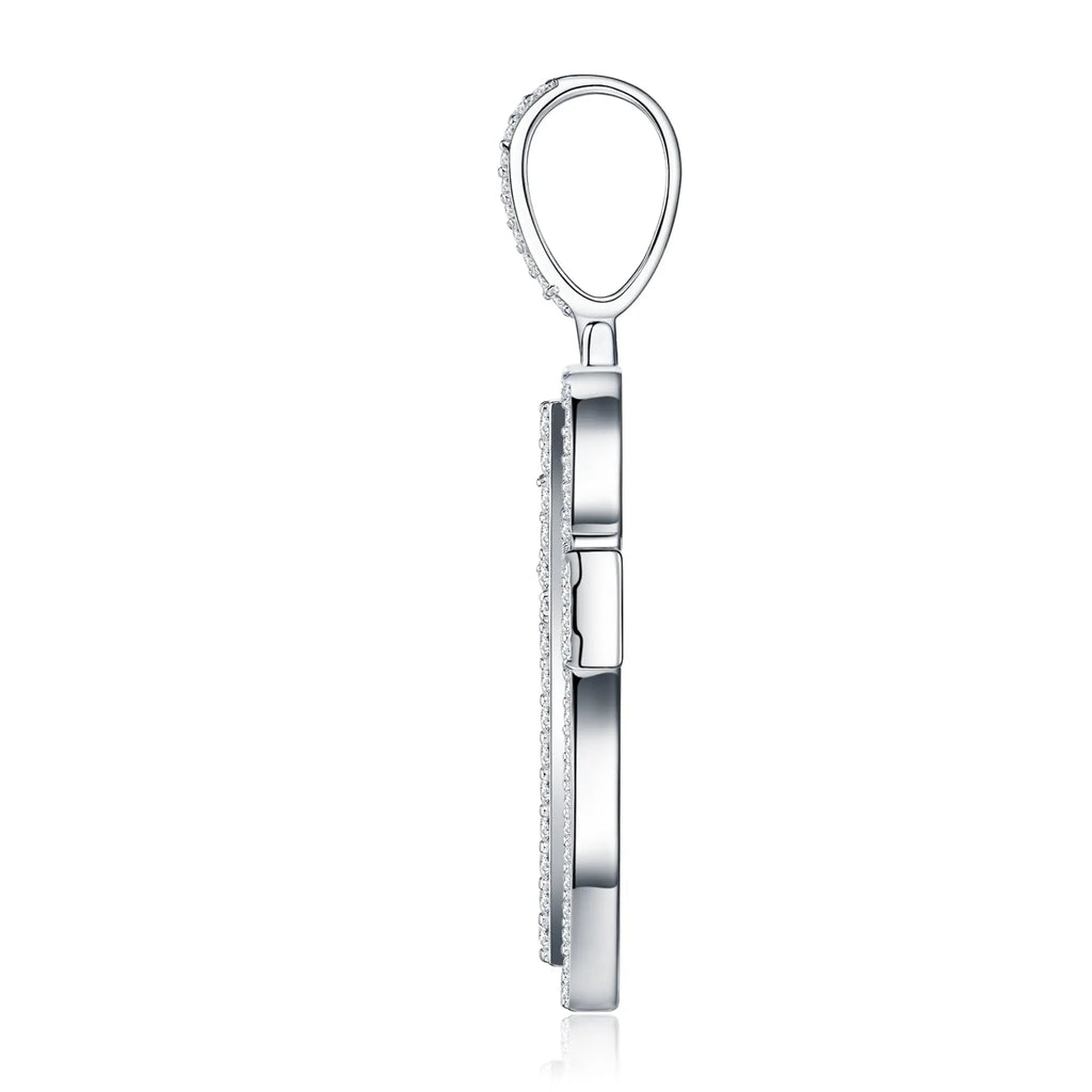 A Luxurious And Fashionable Minimalist Jewelry Pendant Necklace Set With Top-quality Moissanite, Made Of S925 Silver Electroplated With Platinum. - N&P Colletion