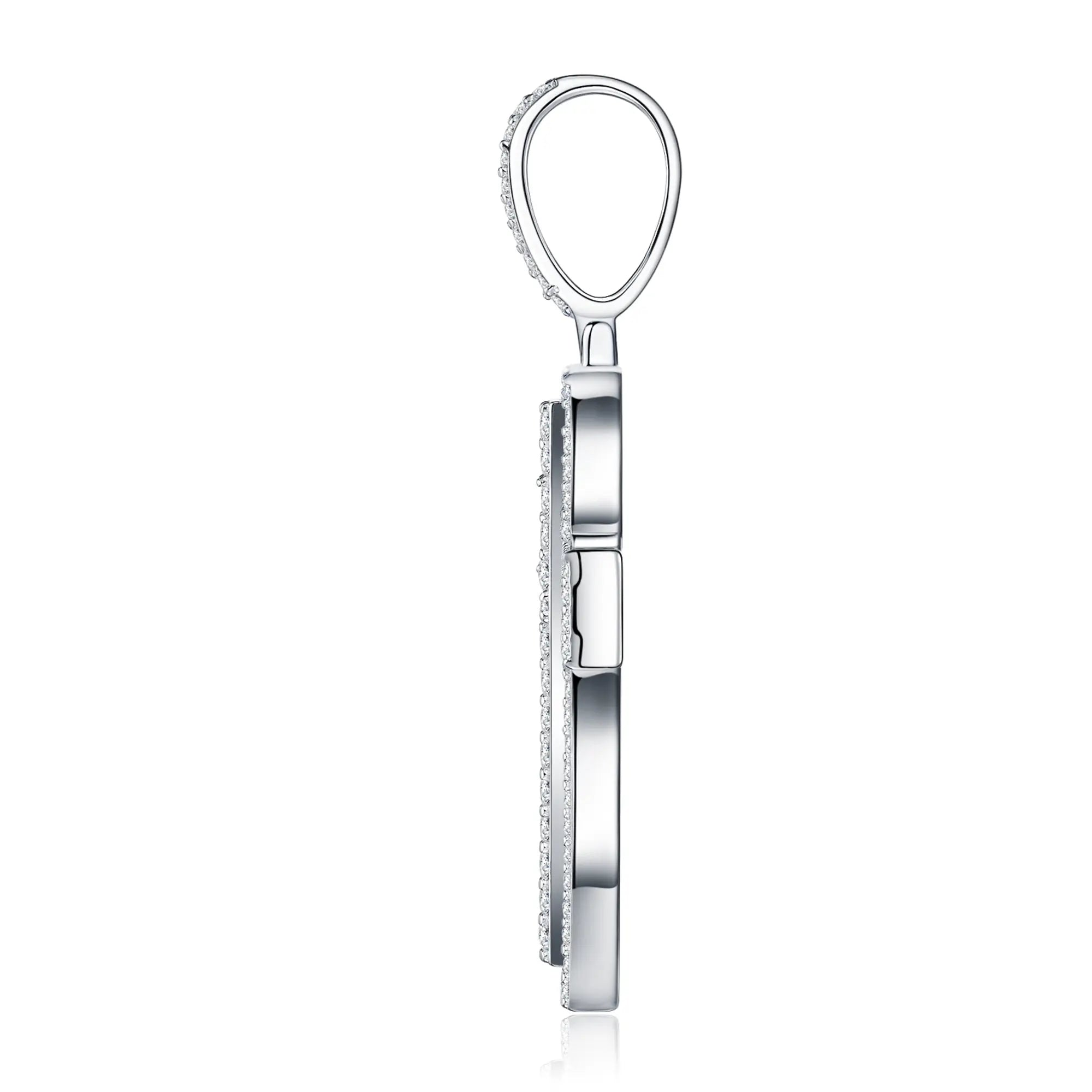 A Luxurious And Fashionable Minimalist Jewelry Pendant Necklace Set With Top-quality Moissanite, Made Of S925 Silver Electroplated With Platinum. - N&P Colletion