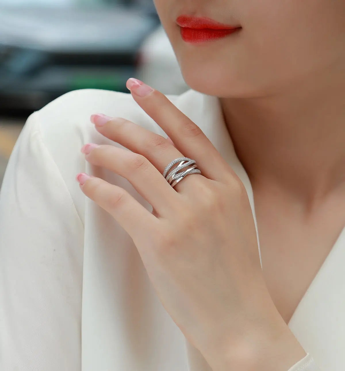 1Brilliant Interweaving Moissanite S925 Sterling Silver and Platinum-Plated Diamond Ring